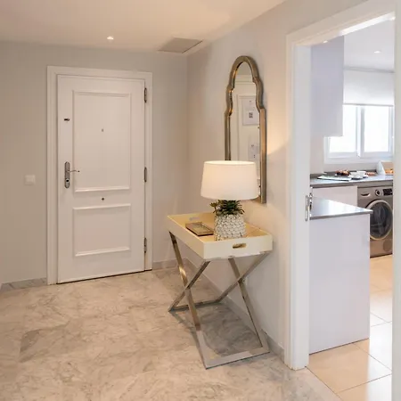 Wonderful Penthouse 3 Bedrooms In Puerto Banus -marbella شقة