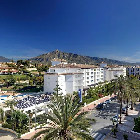 Wonderful Penthouse 3 Bedrooms In Puerto Banus -marbella *