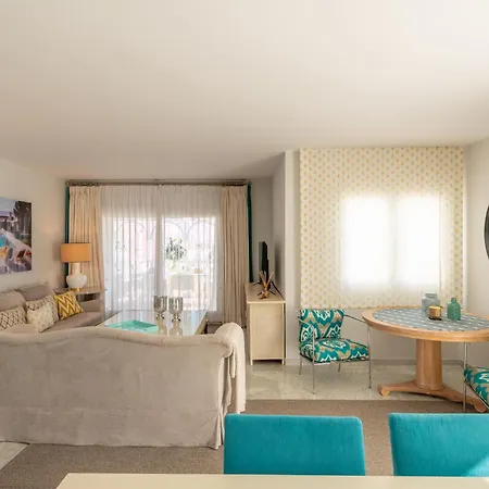 Wonderful Penthouse 3 Bedrooms In Puerto Banus -marbella