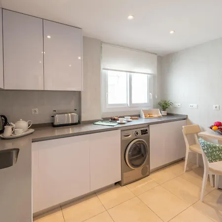 Wonderful Penthouse 3 Bedrooms In Puerto Banus -marbella