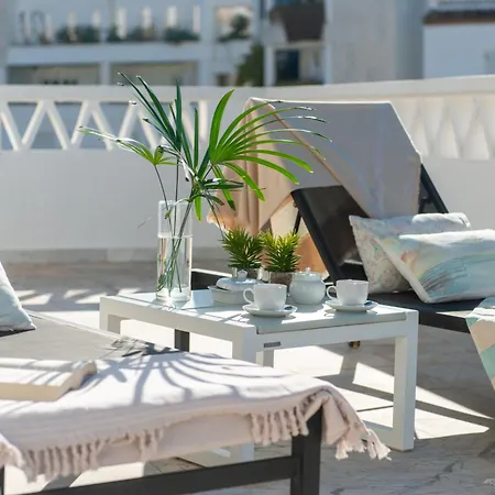 Wonderful Penthouse 3 Bedrooms In Puerto Banus -marbella Marbella