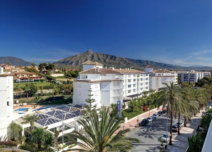 Wonderful Penthouse 3 Bedrooms In Puerto Banus -marbella *