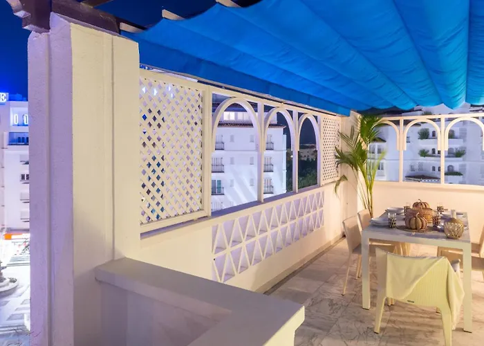 Wonderful Penthouse 3 Bedrooms In Puerto Banus -marbella *