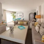 アパート Wonderful Penthouse 3 Bedrooms In Puerto Banus -marbella マルベーリャ