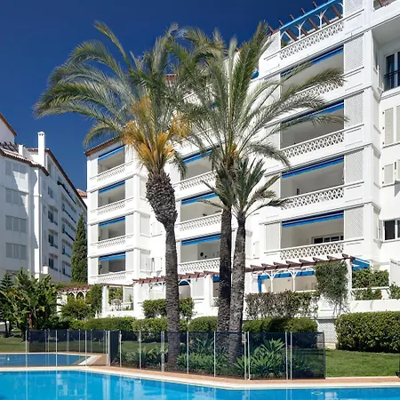 Wonderful Penthouse 3 Bedrooms In Puerto Banus -marbella Apartamento *
