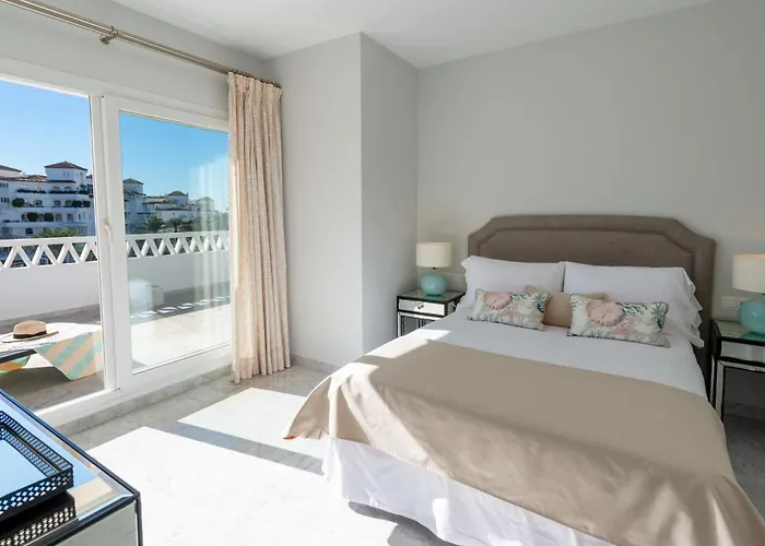Wonderful Penthouse 3 Bedrooms In Puerto Banus -marbella Marbella